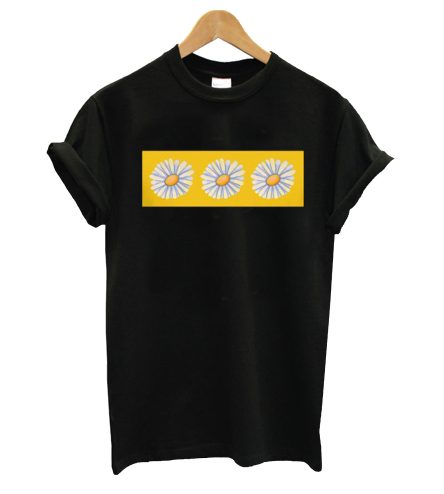 Three Daisy Trends T-Shirt